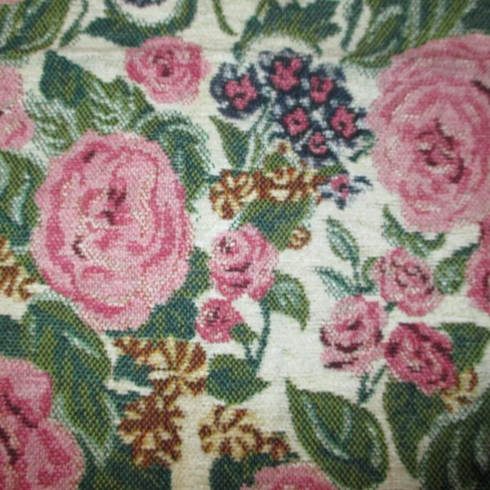 Weaved Rose Throw